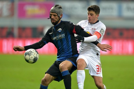 Klaus Gjasula Helm SC Paderborn Diego Demme RB Leipzig 2019